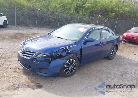 2011 Toyota Camry Le z USA, uszkodzony, nr VIN 4T1BF3EK3BU694547